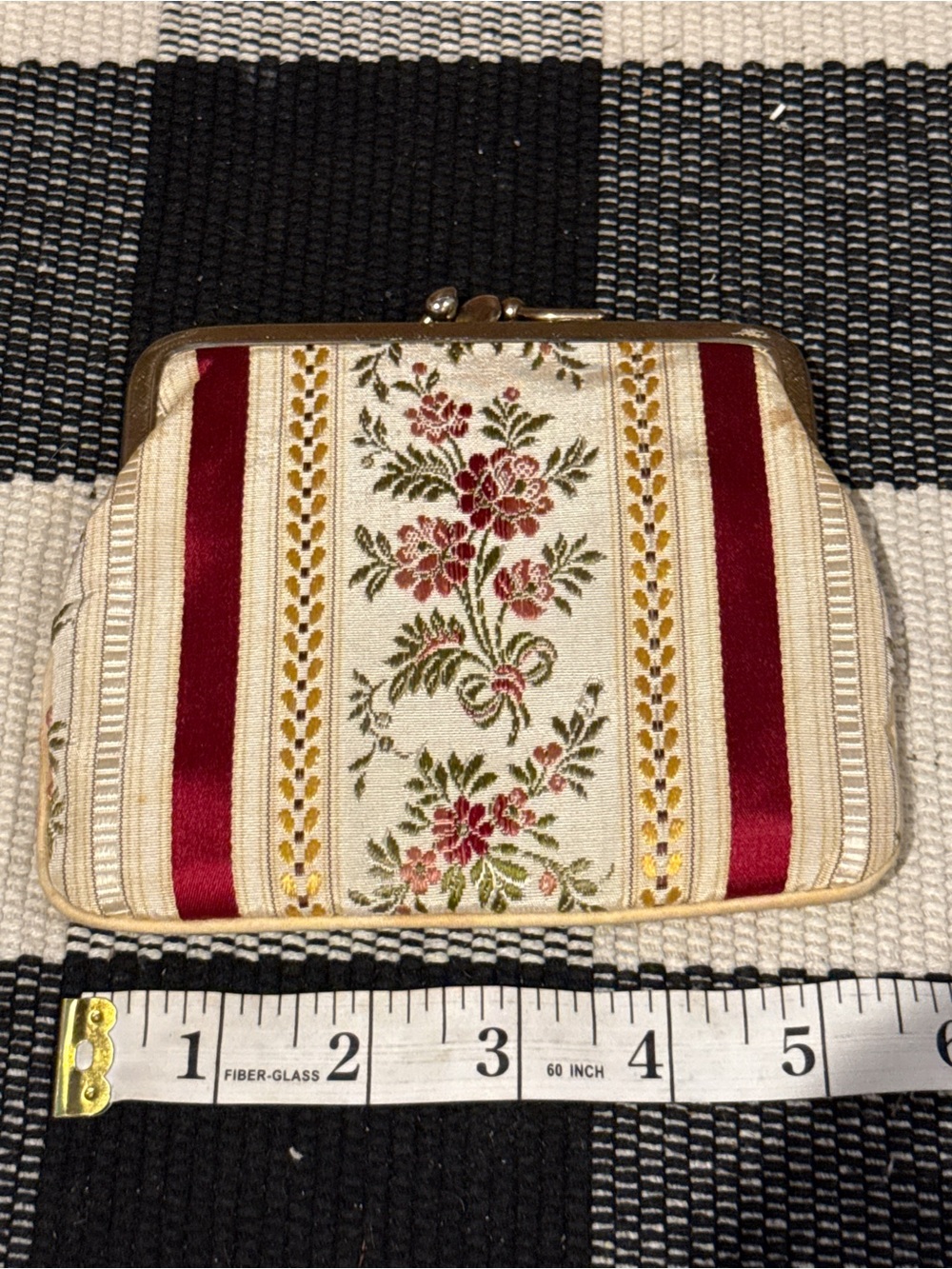 Vintage Floral Tapestry Coin Purse - Cream & Burgundy